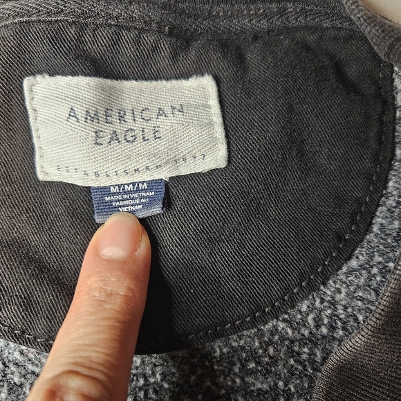 American Eagle Logo Crewneck Faded Gray Medium Sweatshirt - Picture 5 of 6